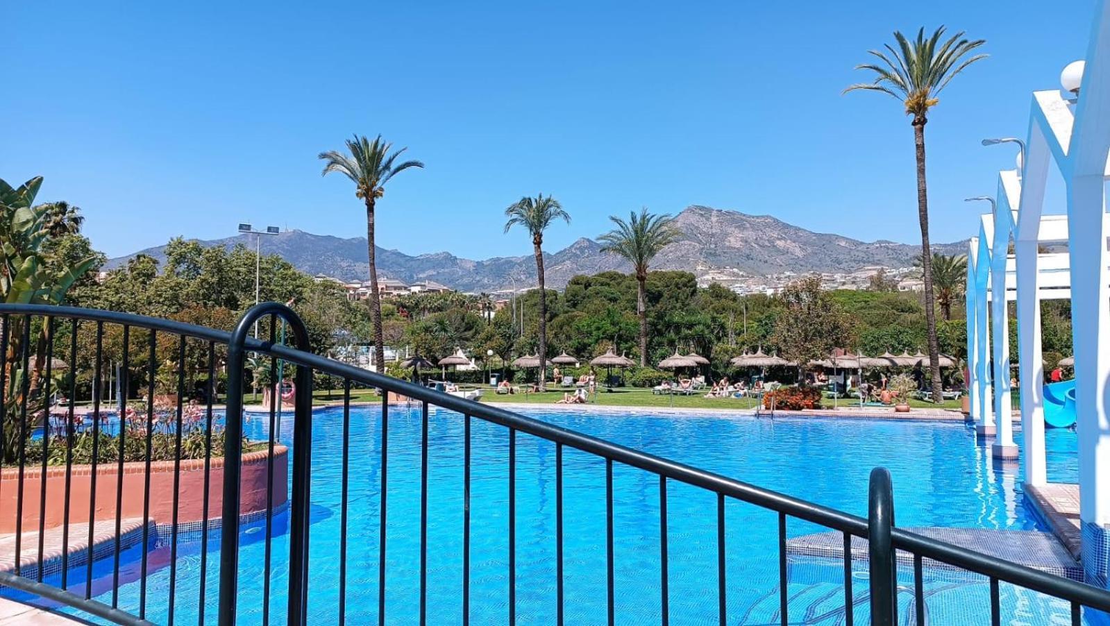 Benal Beach Vista Al Mar, Piscina Templada Benalmádena Εξωτερικό φωτογραφία