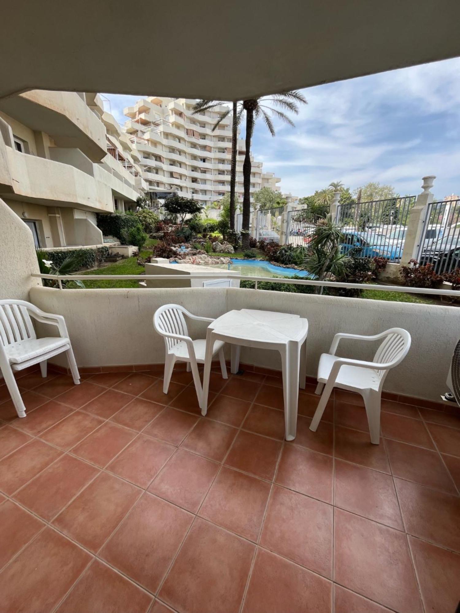 Benal Beach Vista Al Mar, Piscina Templada Benalmádena Εξωτερικό φωτογραφία